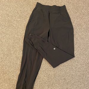 never worn graphite grey lululemon adapted state joggers